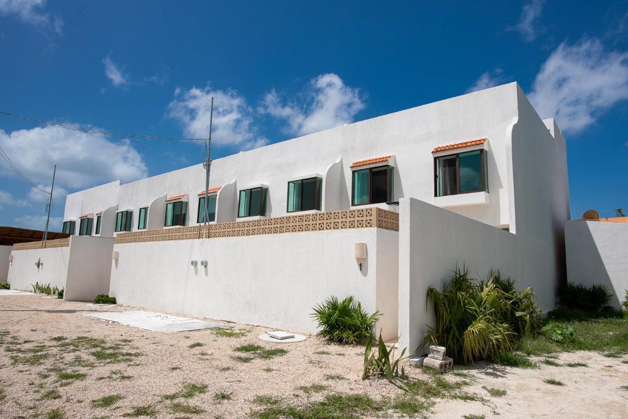 97982 New Modern Villa, Private Pool, High Internet Speed, 2 Blocks From The Beach Pueblo Pueblo Chicxulub المظهر الخارجي الصورة